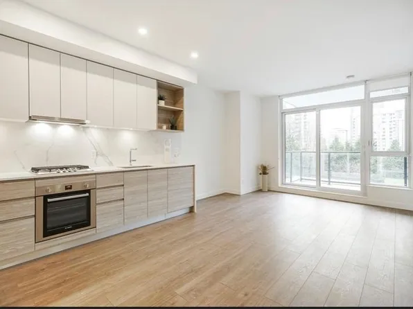 595 Austin Ave, Coquitlam, BC