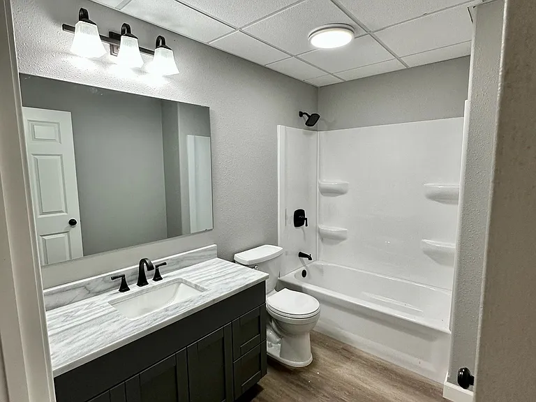 1611 Linzie Rd #A — Photo 6