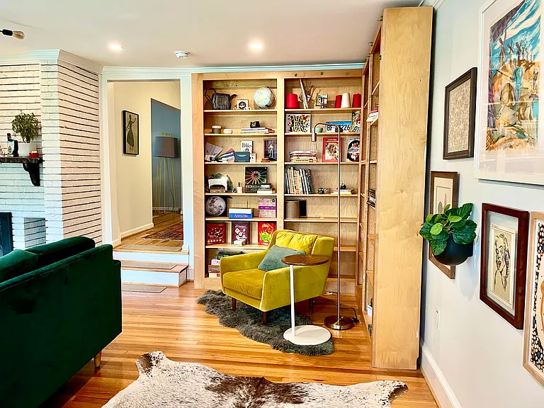 19 Holmes Dr — Photo 8