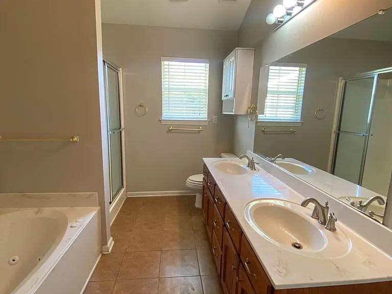 749 Lakemont Dr — Photo 13