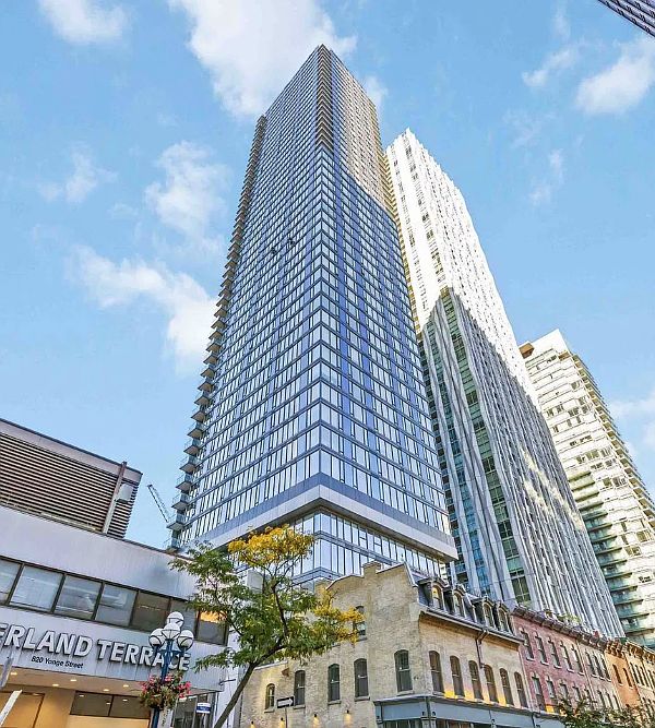 1st image of 8 Cumberland St #3205