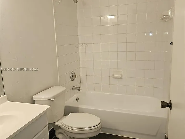 15721 SW 137th Ave #204 — Photo 24