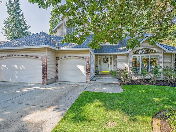 2nd image of 807 SE 63rd Dr