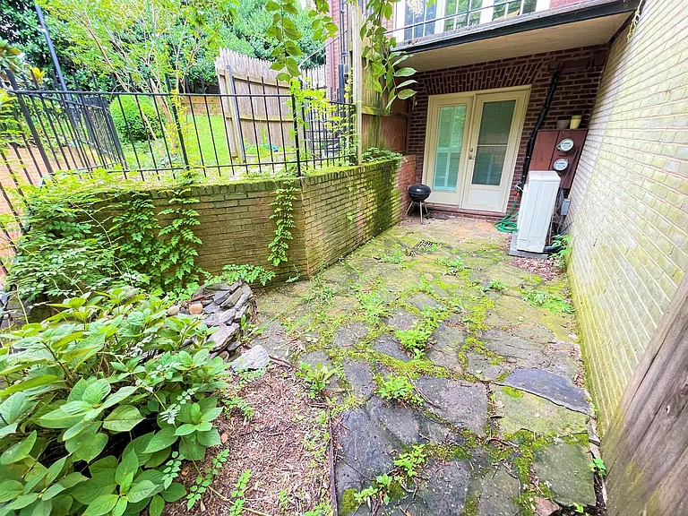 4631 Macarthur Blvd NW #A — Photo 14