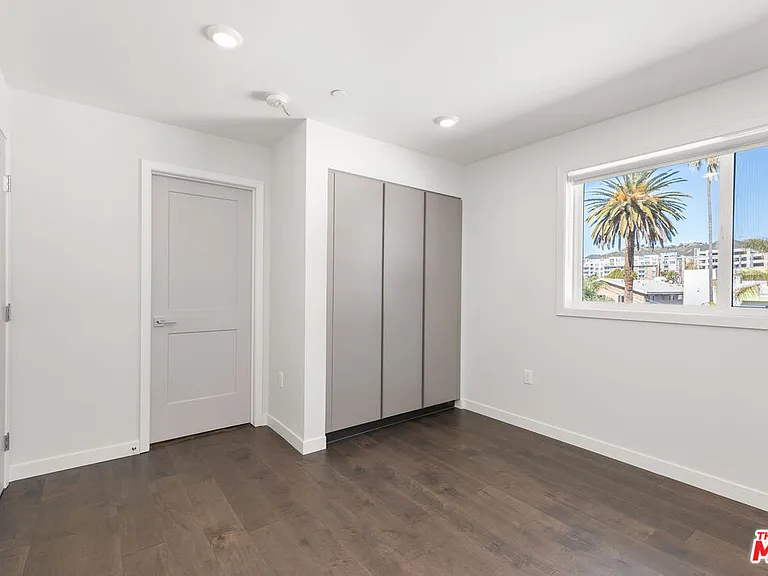 849 N Alta Vista Blvd — Photo 15