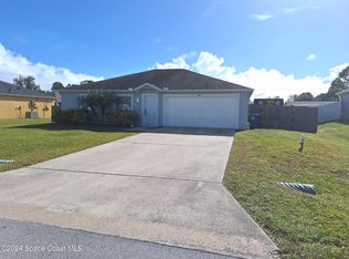 880 Brickell St SE, Palm Bay, FL 32909