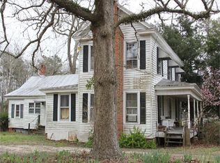 370 Honolulu Rd, Vanceboro, NC 28586