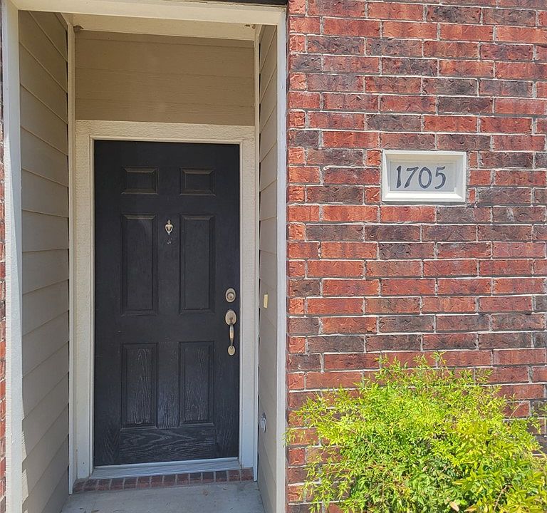 1st image of 305 Holleman Dr E APT 1705