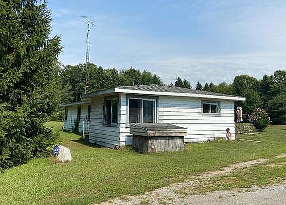 2nd image of 271 66th St