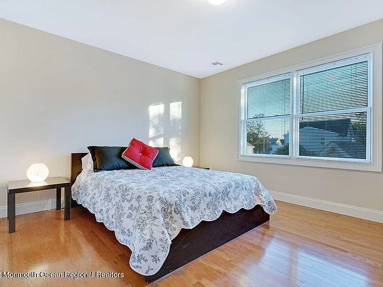 417 15th Ave — Photo 14