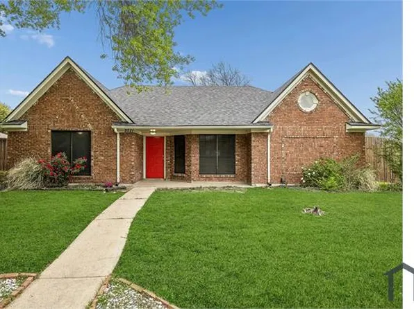 2221 Brookside Dr, Rowlett, TX 75088