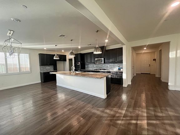 living room/dining room, open concept floor plan