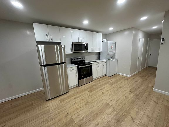 3rd image of 9816 Avenue K #1B