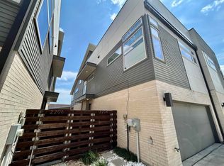 2204 Lola Ct, Dallas, TX 75206
