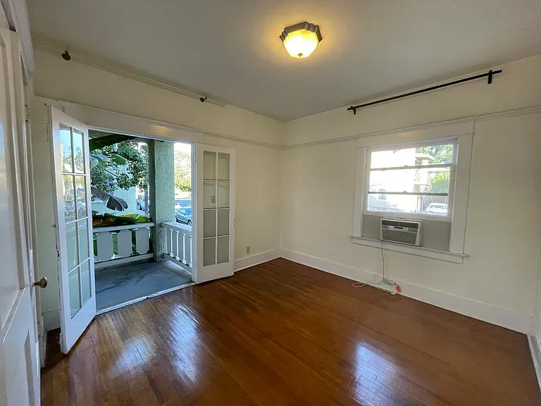 1715 Rodney Dr #1 — Photo 8