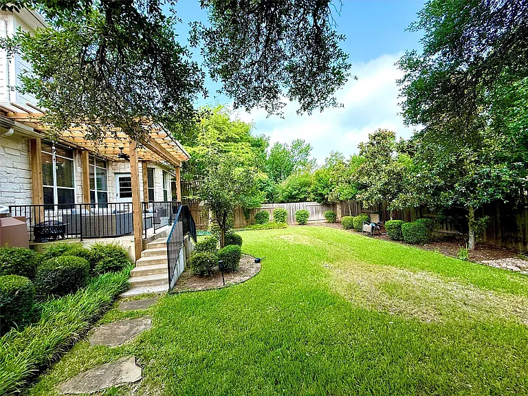 15904 Double Eagle Dr — Photo 21