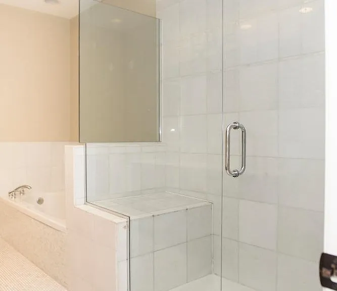 2407 N Milwaukee Ave — Photo 9