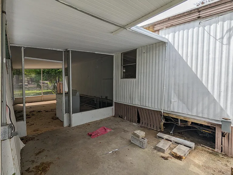 224 Pinehill Ln — Photo 23
