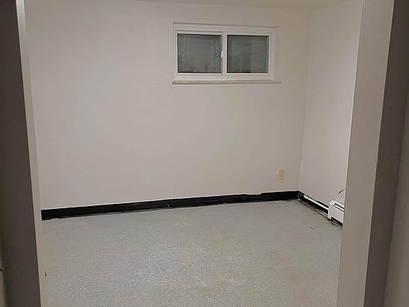 3rd image of 4126 Sibley Ave APT 11