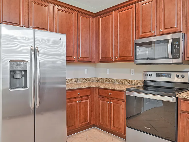 10474 Spruce Pine Ct — Photo 11