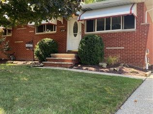 5738 Champaign Ave, Brookpark, OH 44142