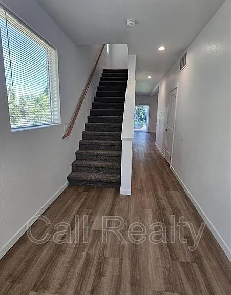 3811 E 12th Ave — Photo 2