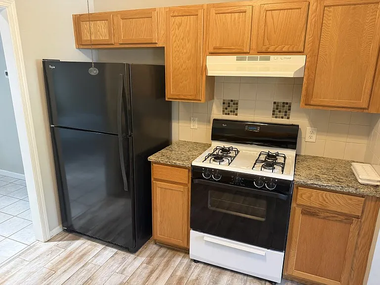 34 Winding Creek Ct — Photo 8