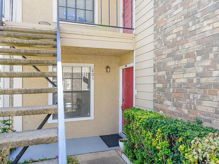 4748 Old Bent Tree Ln #201 — Photo 20
