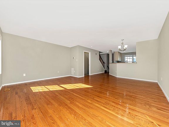 5th image of 18935 Ebbtide Cir
