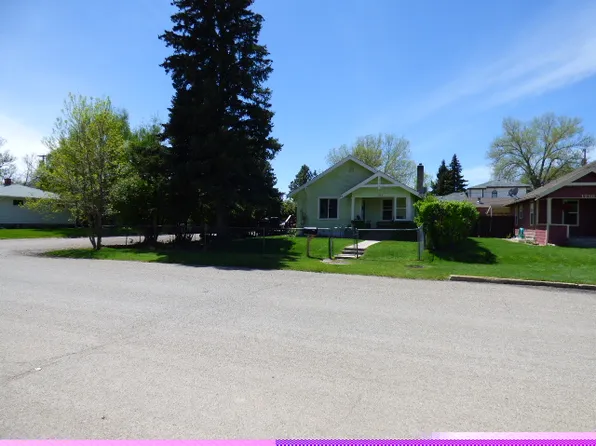 1214 7th Ave S, Lewistown, MT 59457