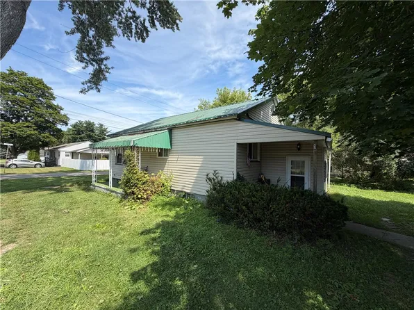 14 10th St, Canisteo, NY 14823