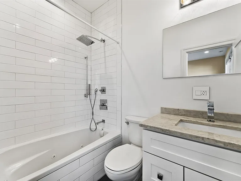 99 D St #PENTHOUSE — Photo 22