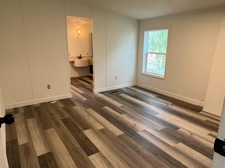 55 Isenhart Rd — Photo 5