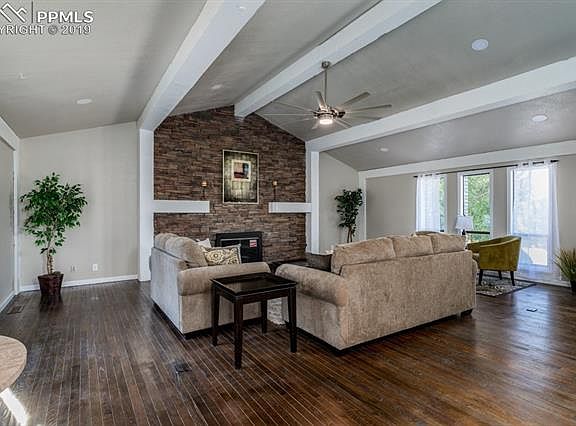 3rd image of 4 Kingsbridge Pl