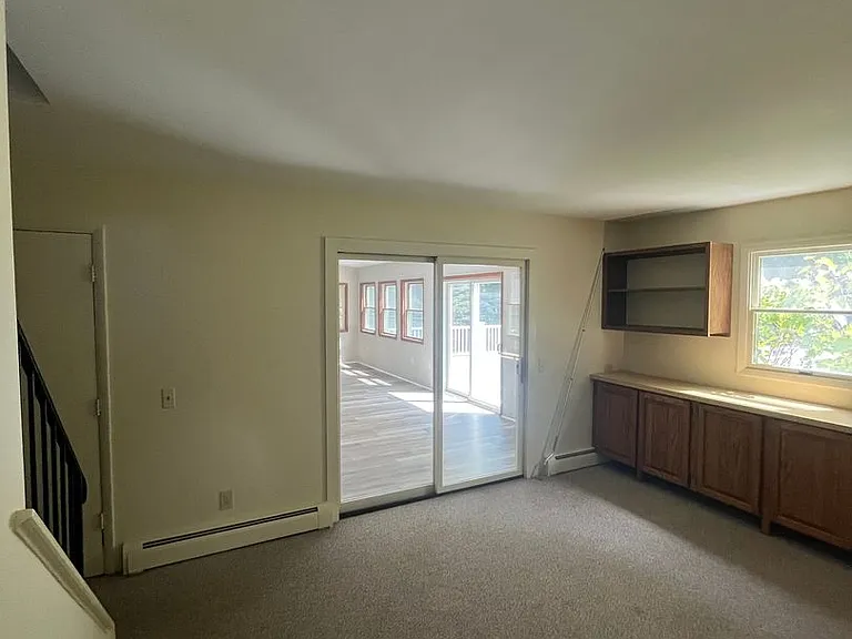 110 Hillary Dr — Photo 13