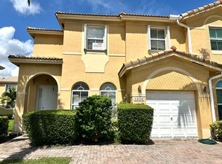 11694 SW 137th Path, Miami, FL 33186