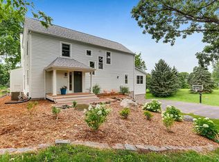 9592 Baker Ct, Inver Grove Heights, MN 55077