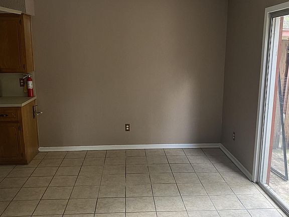 3rd image of 1205 Covey Ln APT C