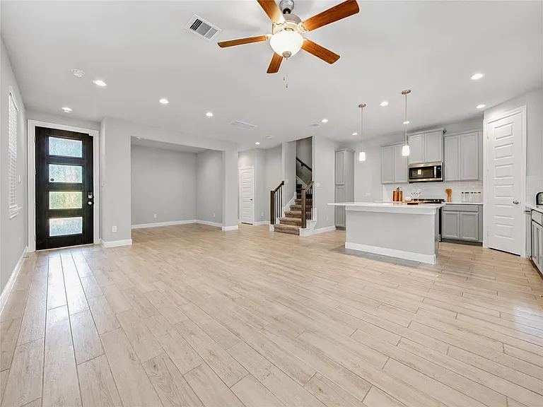 9822 Heritage Run Ln — Photo 5