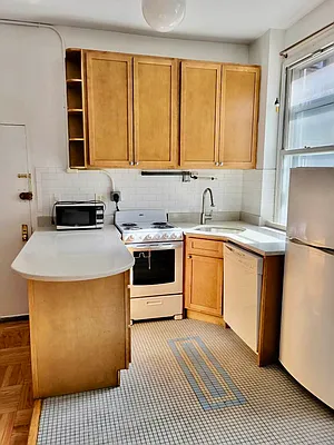 Rented by Compass | media 2