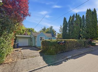 2049 City View St, Eugene, OR 97405