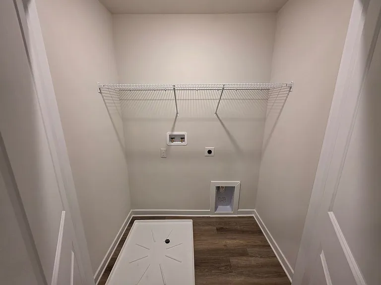 1745 Lawder Cir — Photo 15