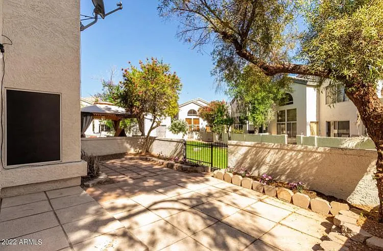 418 S Sunrise Dr — Photo 13