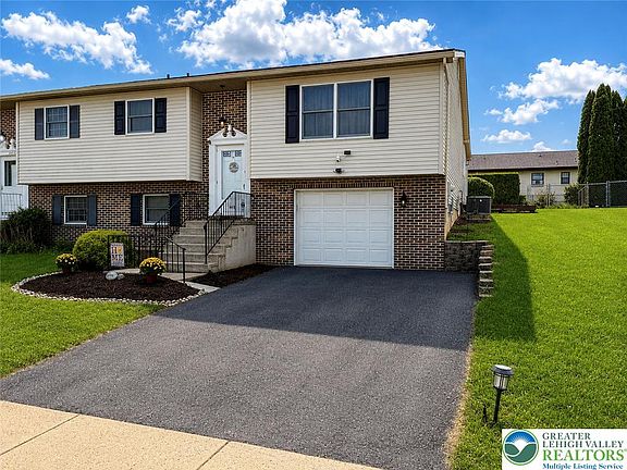 3rd image of 1039 Barbara Dr
