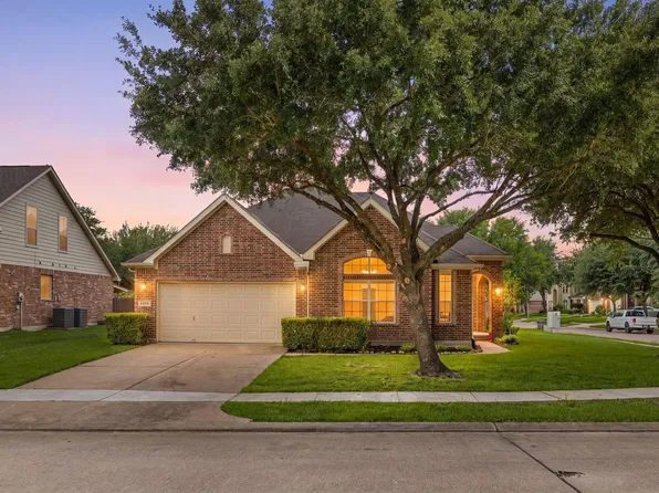 13935 Charterhouse Way, Sugar Land, TX 77498