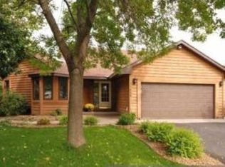 11009 Rhode Island Cir N, Champlin, MN 55316