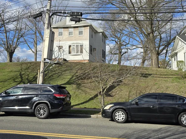 57 Justin Ave, Staten Island, NY 10306