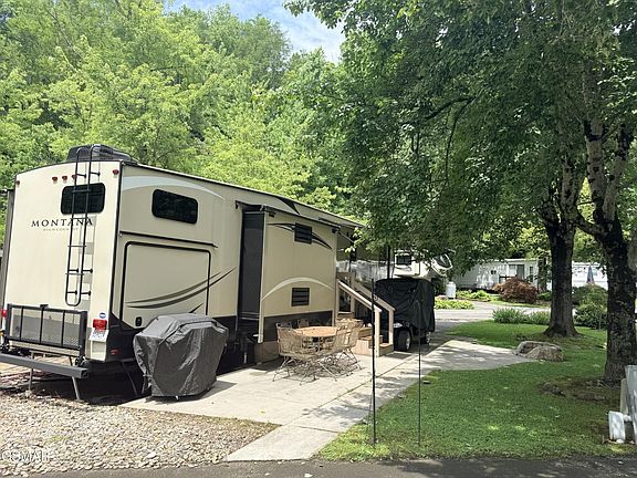 4th image of 4229 E Pkwy #279-lot 279