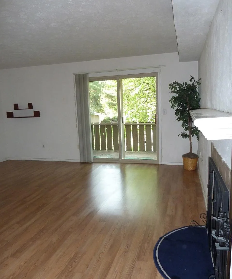 8060 Niwot Rd — Photo 4