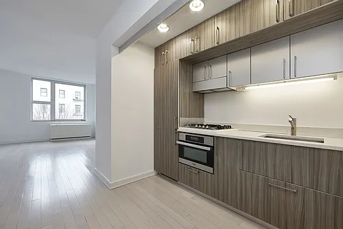 250 Bedford Ave Photo 1